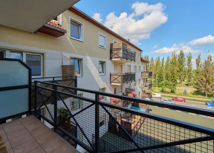 Apartment Peaceful For 4 Guests With Balcony By Renters