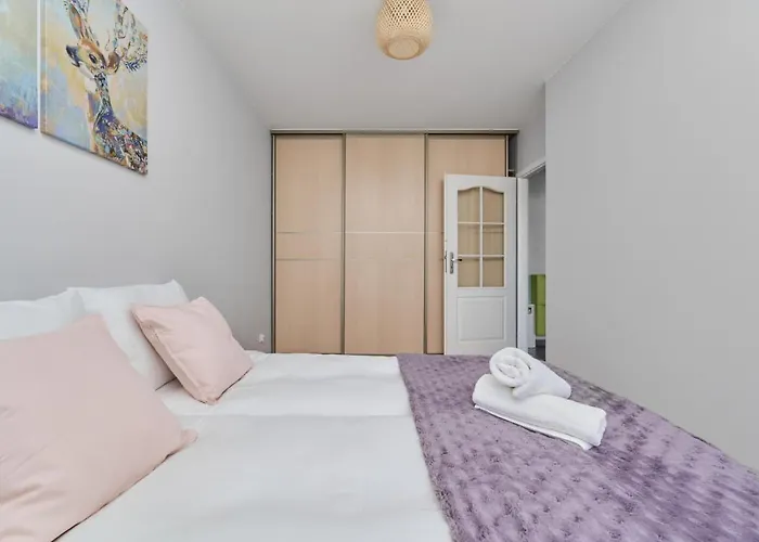 Apartament Peaceful For 4 Guests With Balcony By Renters Wrocław